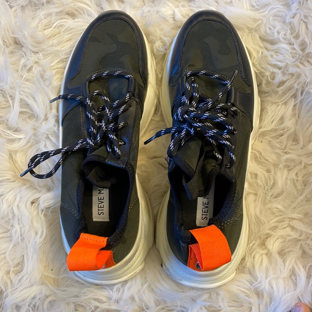 Steve Madden camo Tennis Shoes